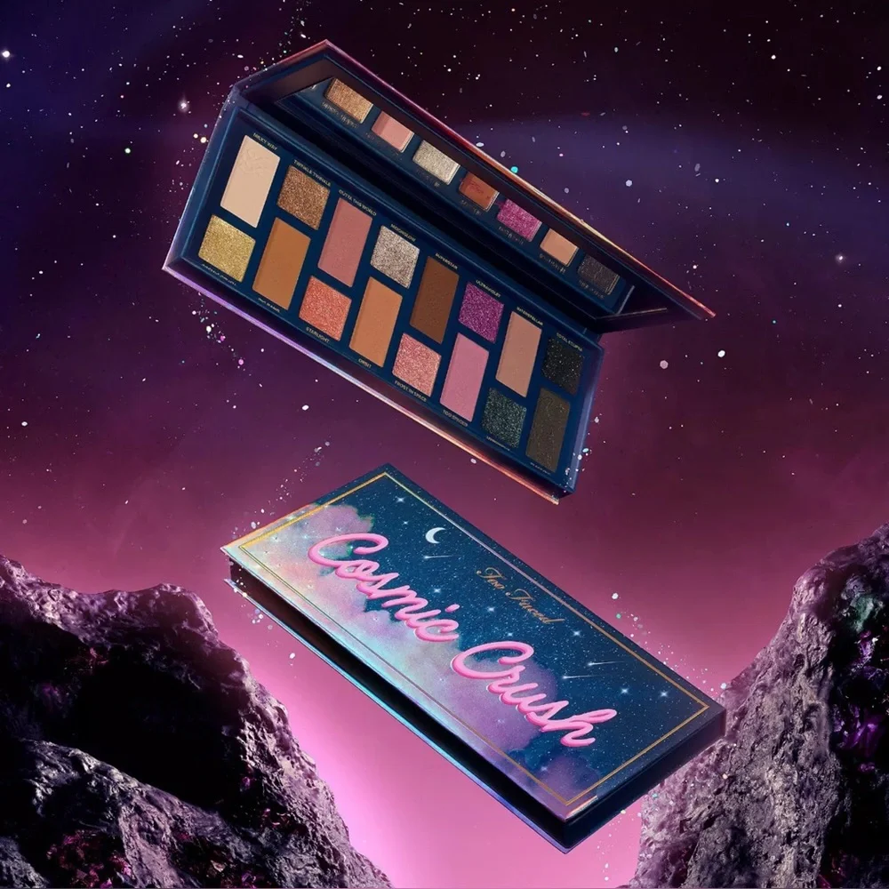 Too Faced Cosmic Crush out of this world eyeshadow Palette